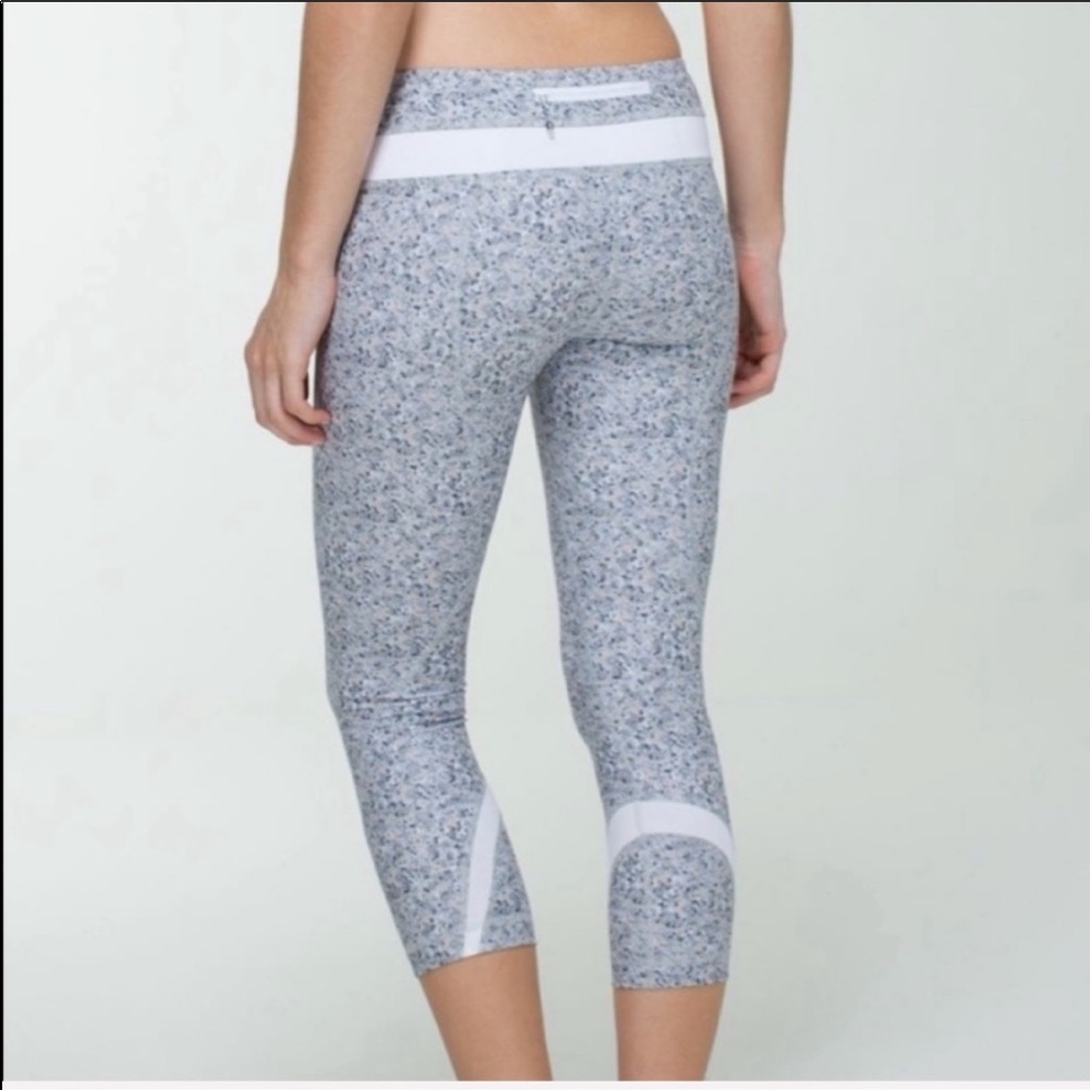 Lululemon Run Inspire Crop Petite Flower Spritz